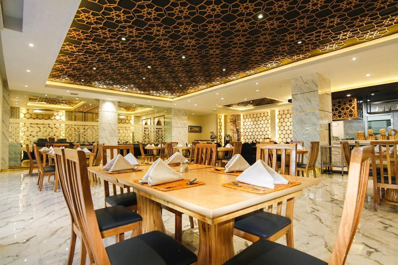 Hermes Palace Hotel Banda Aceh Kültér fotó