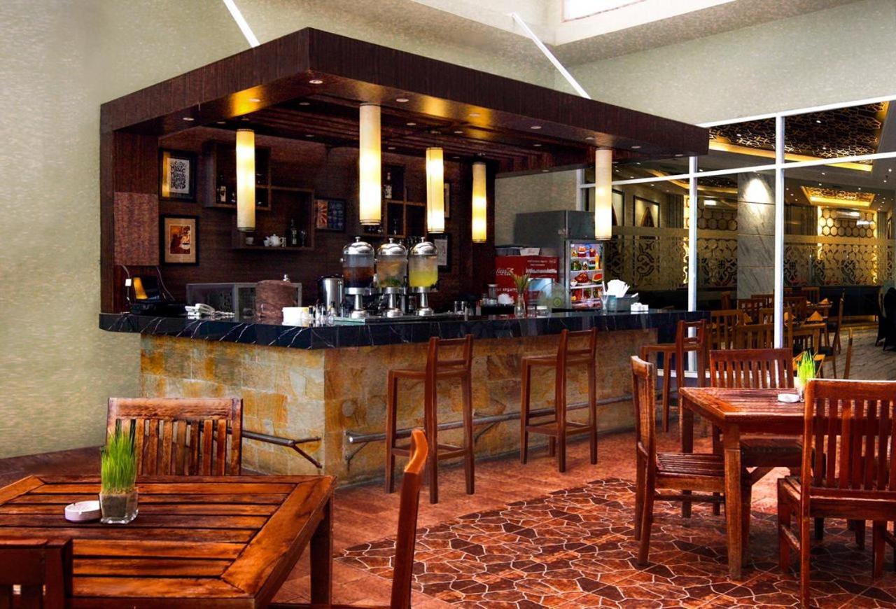 Hermes Palace Hotel Banda Aceh Kültér fotó