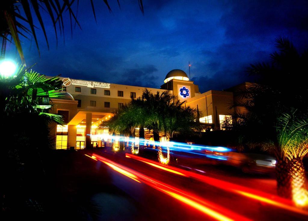 Hermes Palace Hotel Banda Aceh Kültér fotó