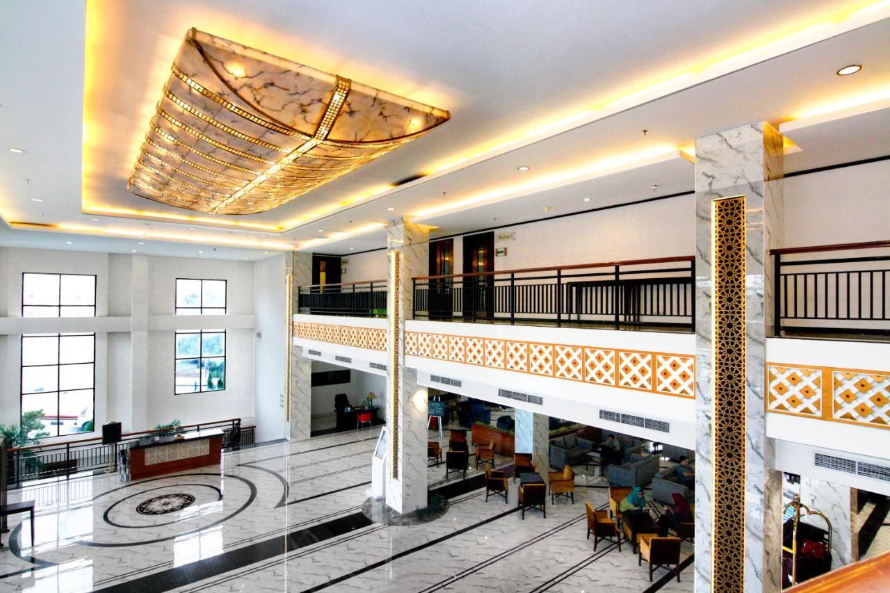 Hermes Palace Hotel Banda Aceh Kültér fotó