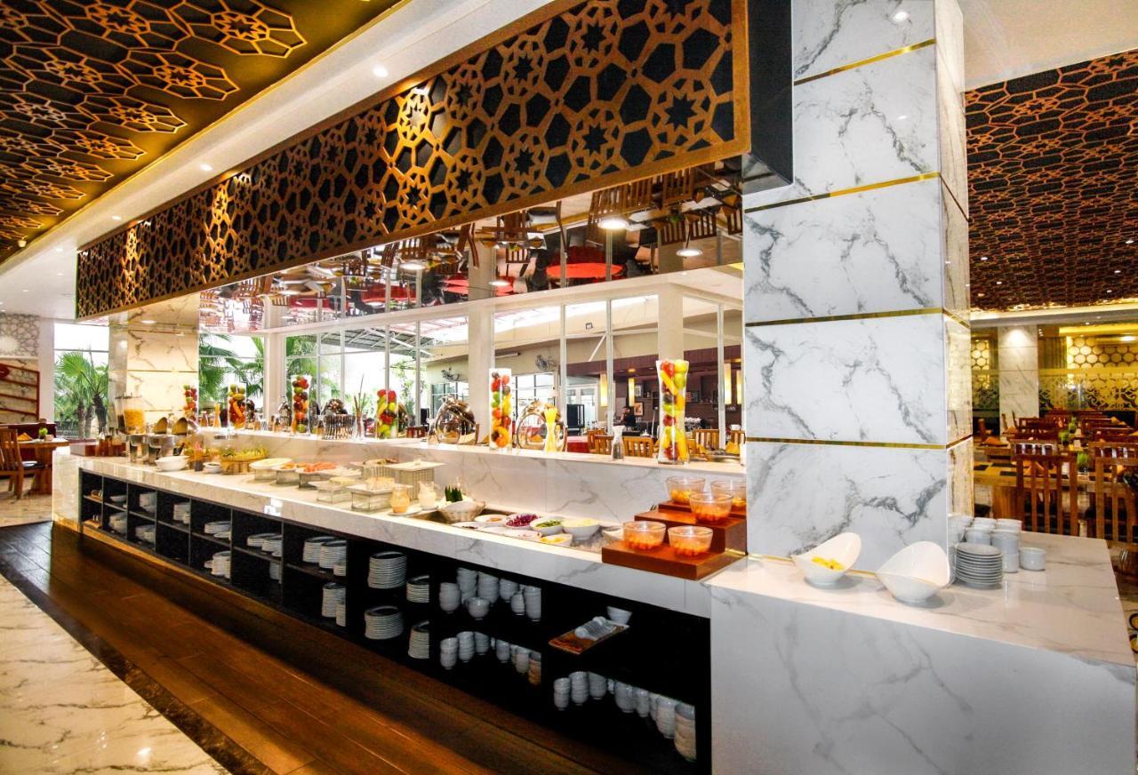 Hermes Palace Hotel Banda Aceh Kültér fotó