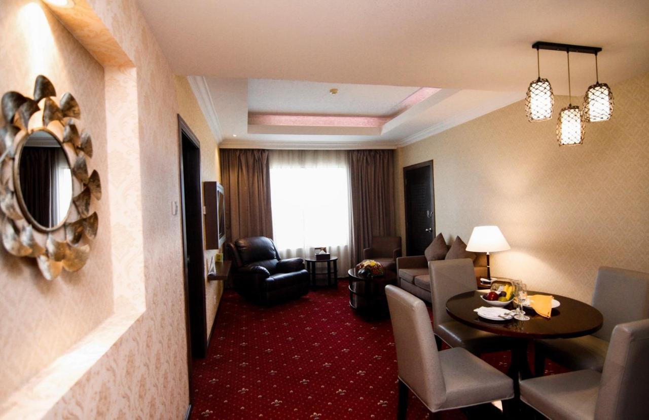 Hermes Palace Hotel Banda Aceh Kültér fotó